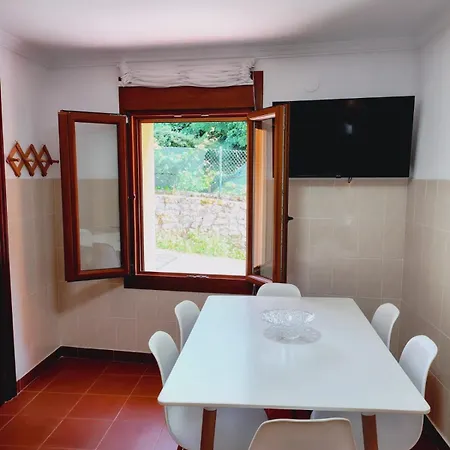 Casa Mario Y Mariola 招待所 El Dueso