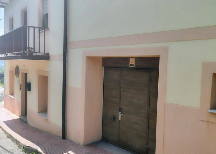 Casa Mario Y Mariola Santona