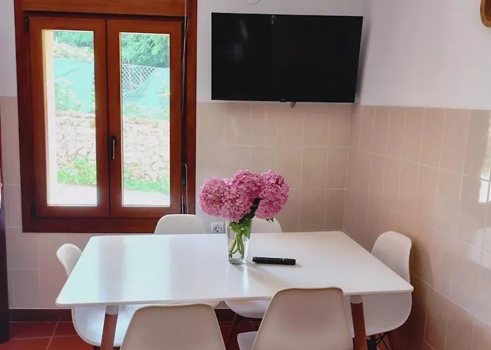 Casa Mario Y Mariola Santona